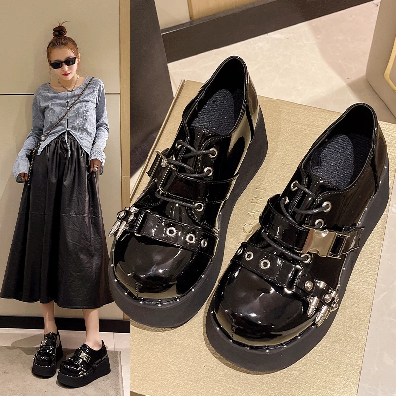 Обувки Mary Jane/2023 г., есенни дамски обувки-лодка с метален декор, дамски обувки на платформа и танкетке, обувки за партита в стил пънк, дамски обувки . ' - ' . 0