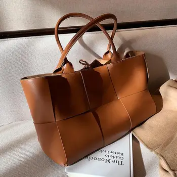 Луксозна дизайнерска чанта 2023, Дамски Голяма плетени чанти-Тоут, Модерни Нови висококачествени дамски чанти на рамо от Изкуствена Кожа с Голям капацитет